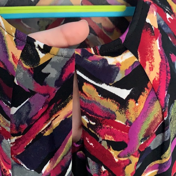 Kasper Small Brushstroke Print Sleeveless Top - Picture 5 of 5